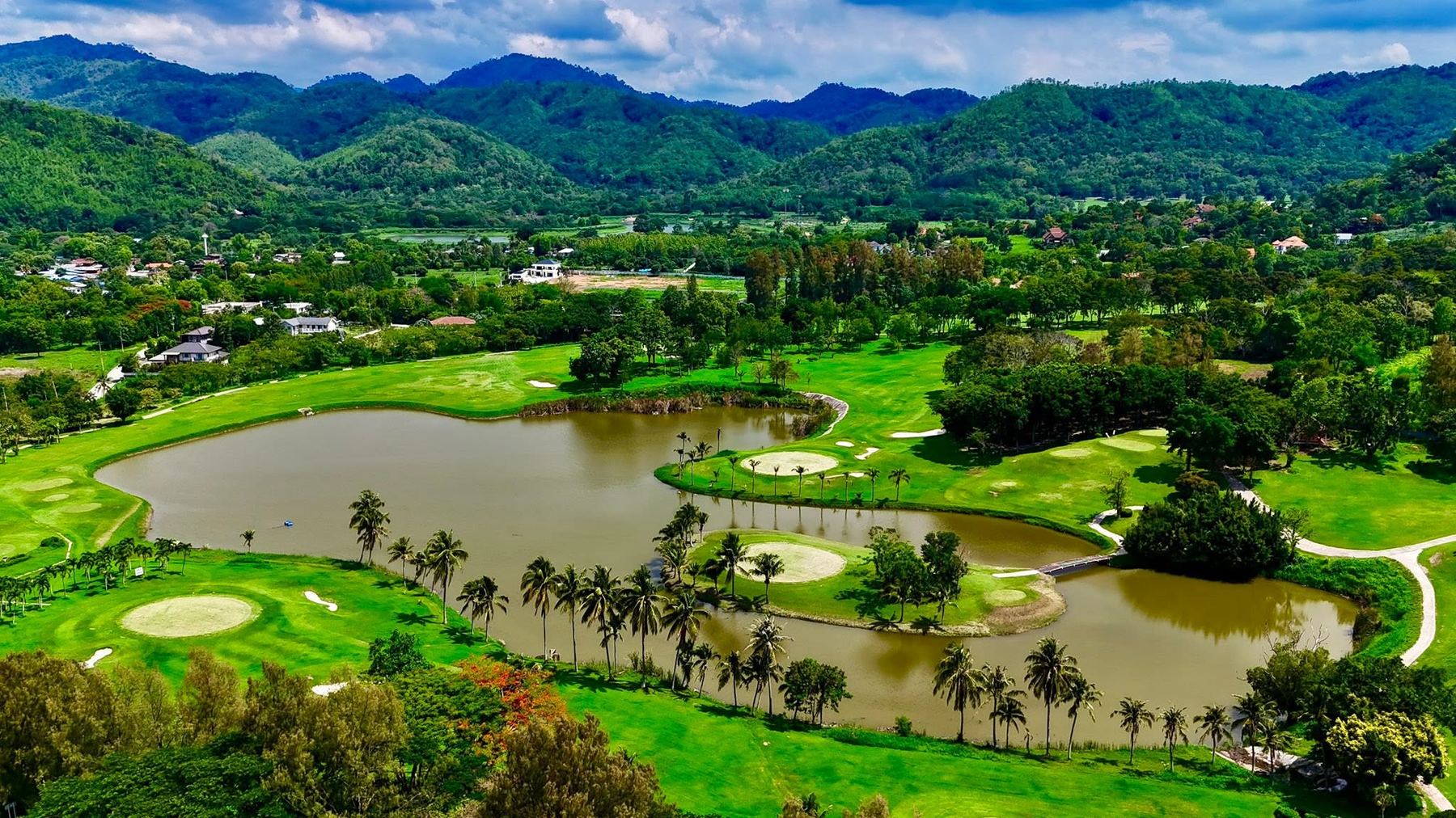 Sir James Country Club golf course