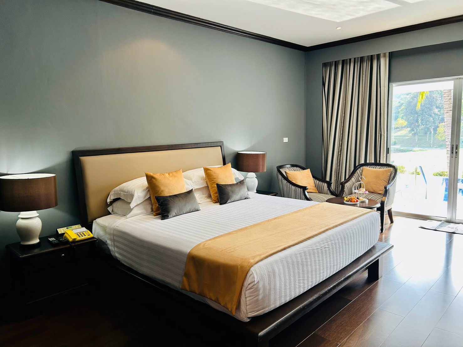 Pool Deluxe Room